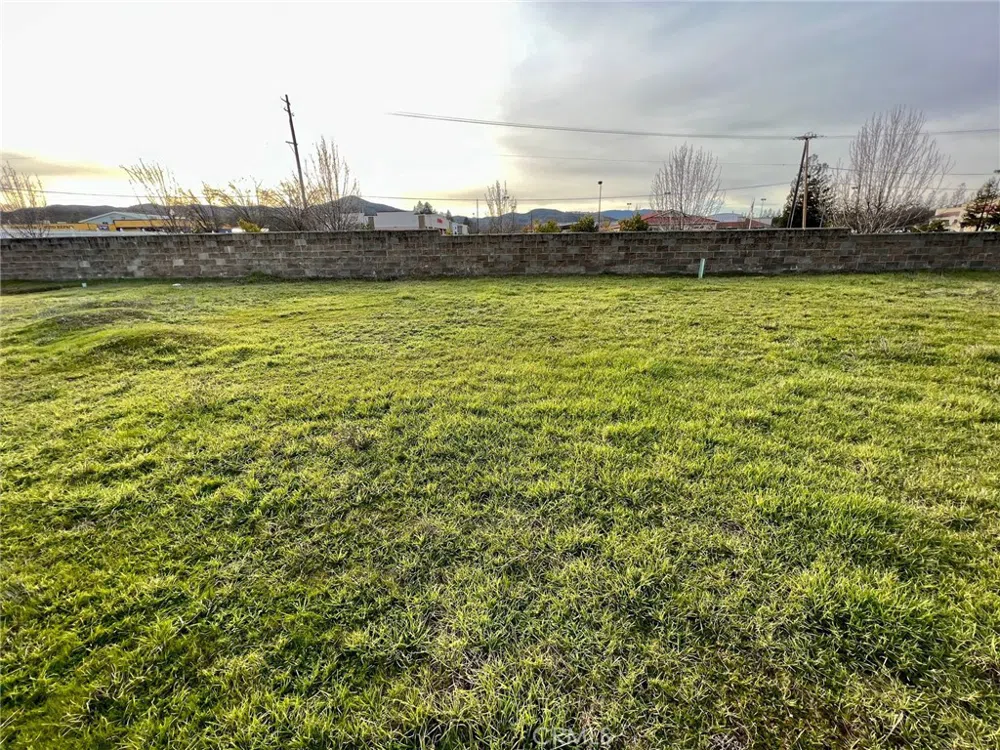 2023 Hampton Lakeport, CA 95453