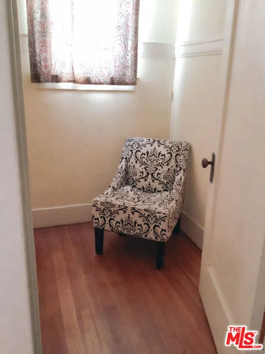 132 Brooks Avenue Venice, CA 90291