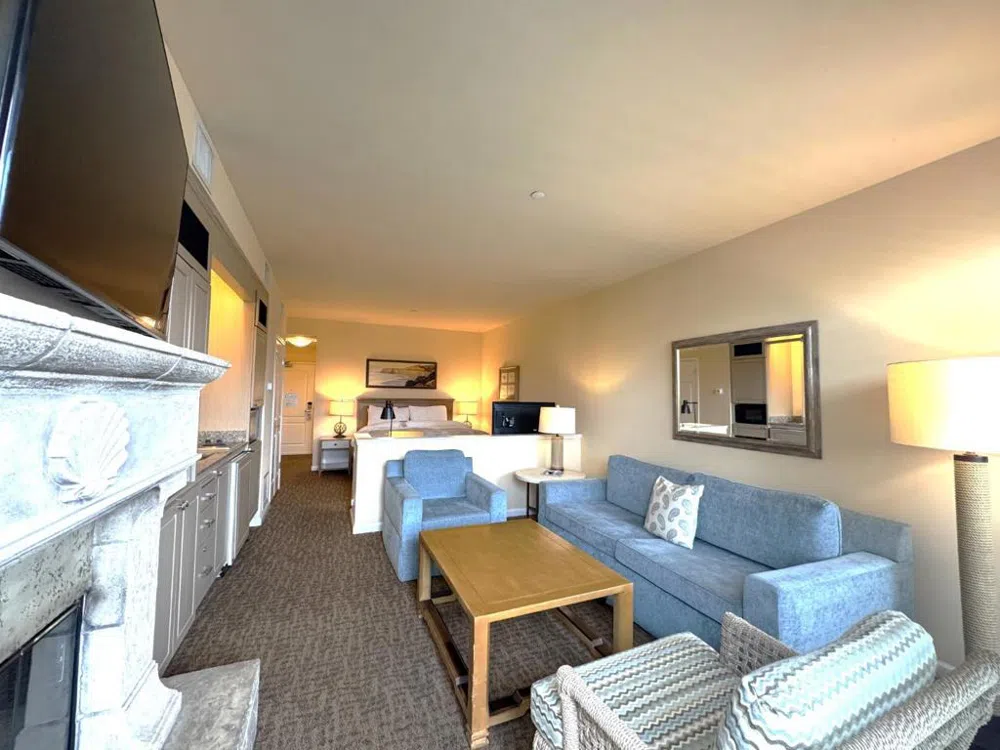 4100 Cabrillo Highway #105 Half Moon Bay, CA 94019