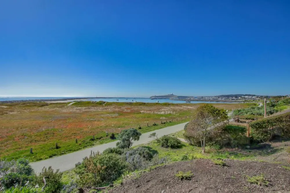 4100 Cabrillo Highway #105 Half Moon Bay, CA 94019