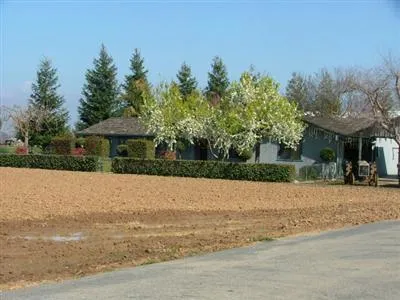 4588 McCall Sanger, CA 93657