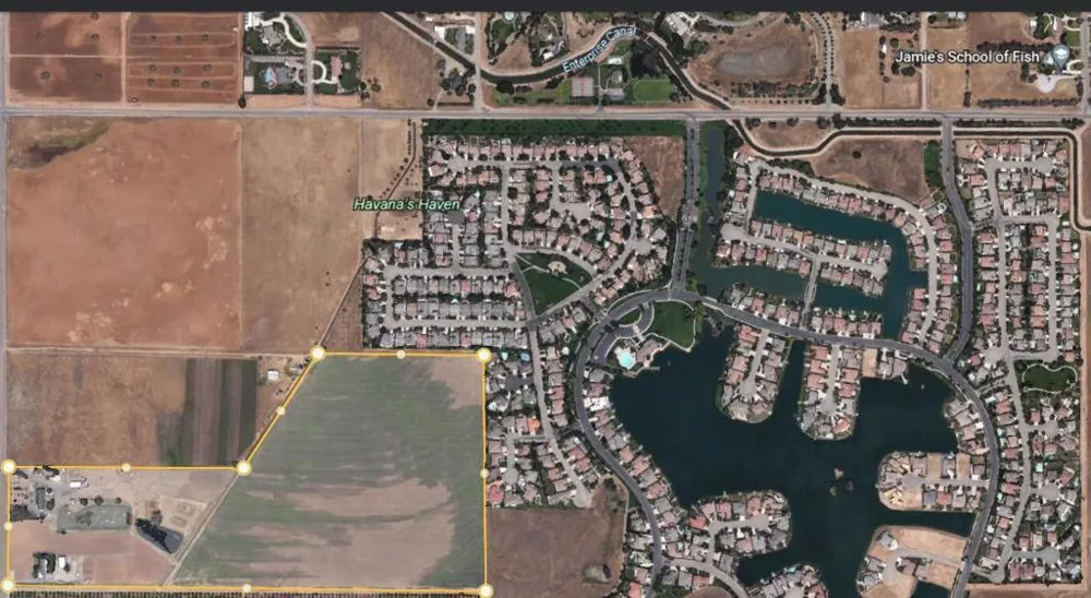4588 McCall Sanger, CA 93657
