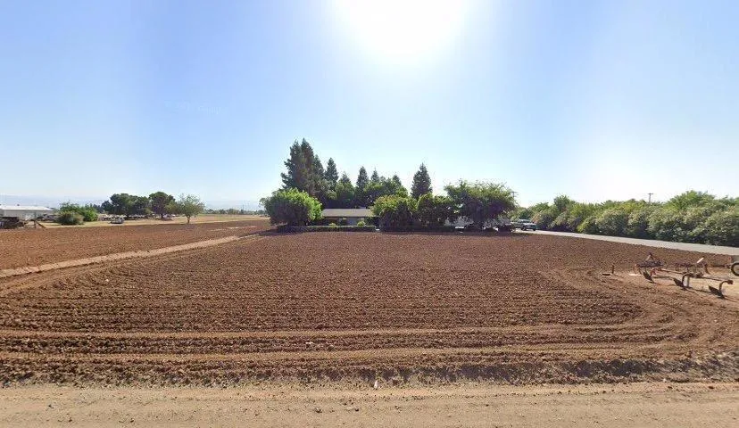 4588 McCall Sanger, CA 93657