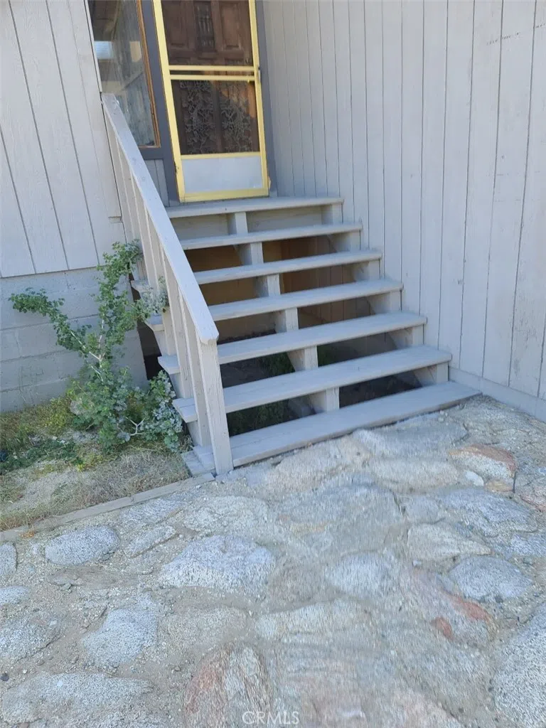 23441 El Rancho Drive Tehachapi, CA 93561