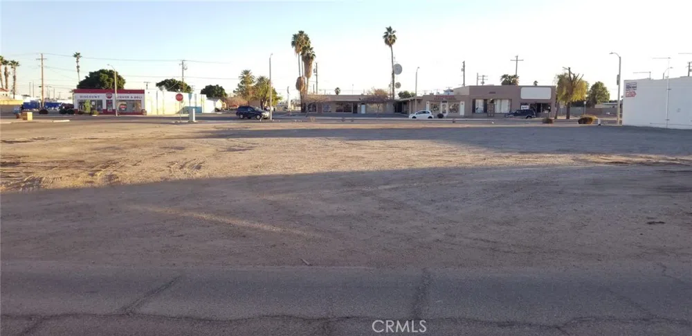 249 Hobson Way Blythe, CA 92225