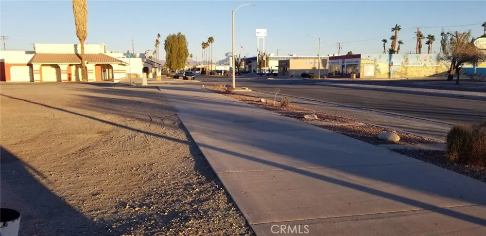 249 Hobson Way Blythe, CA 92225