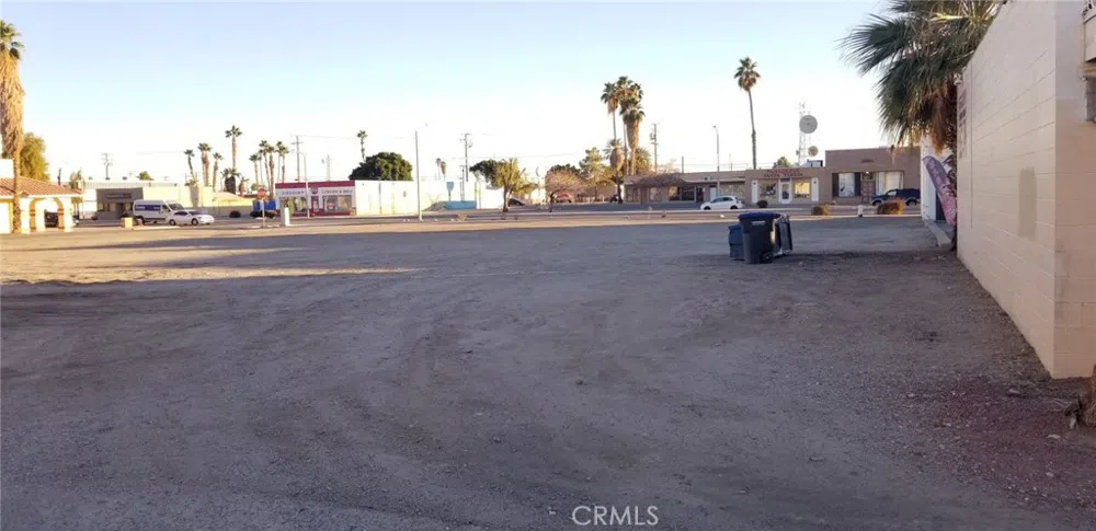 249 Hobson Way Blythe, CA 92225