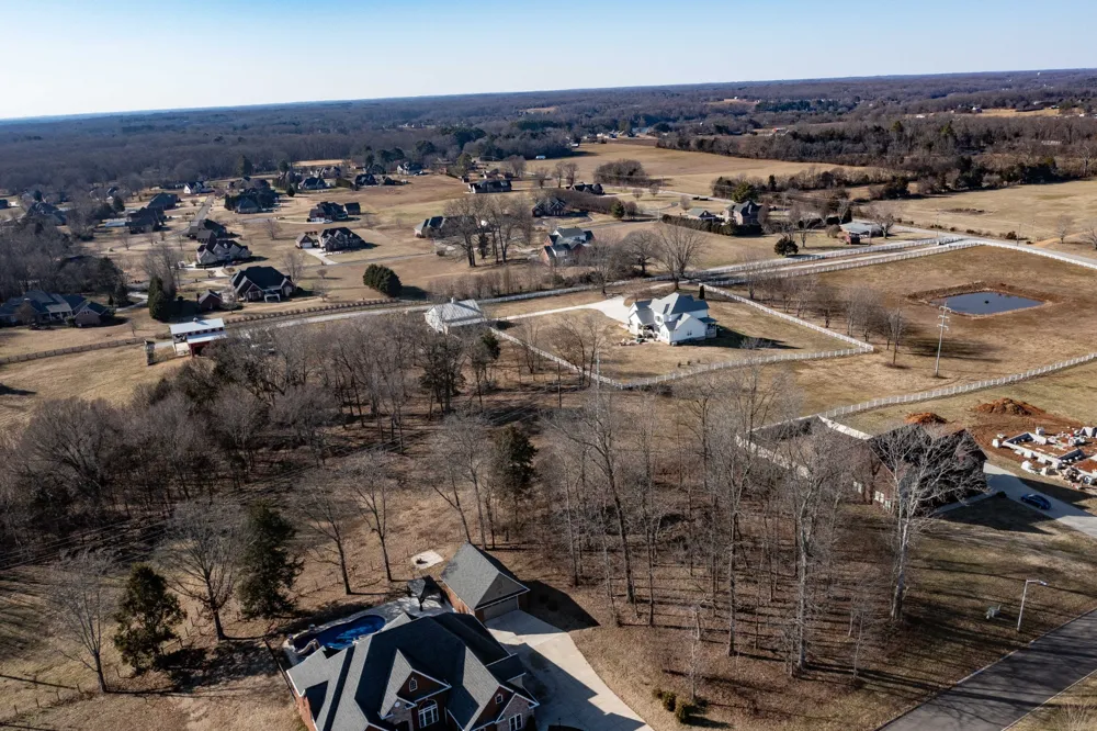 16 Cascade Drive Winchester, TN 37398