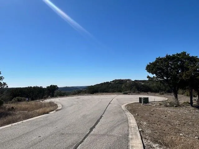 418 Private Road 1748 Road Mico, TX 78023