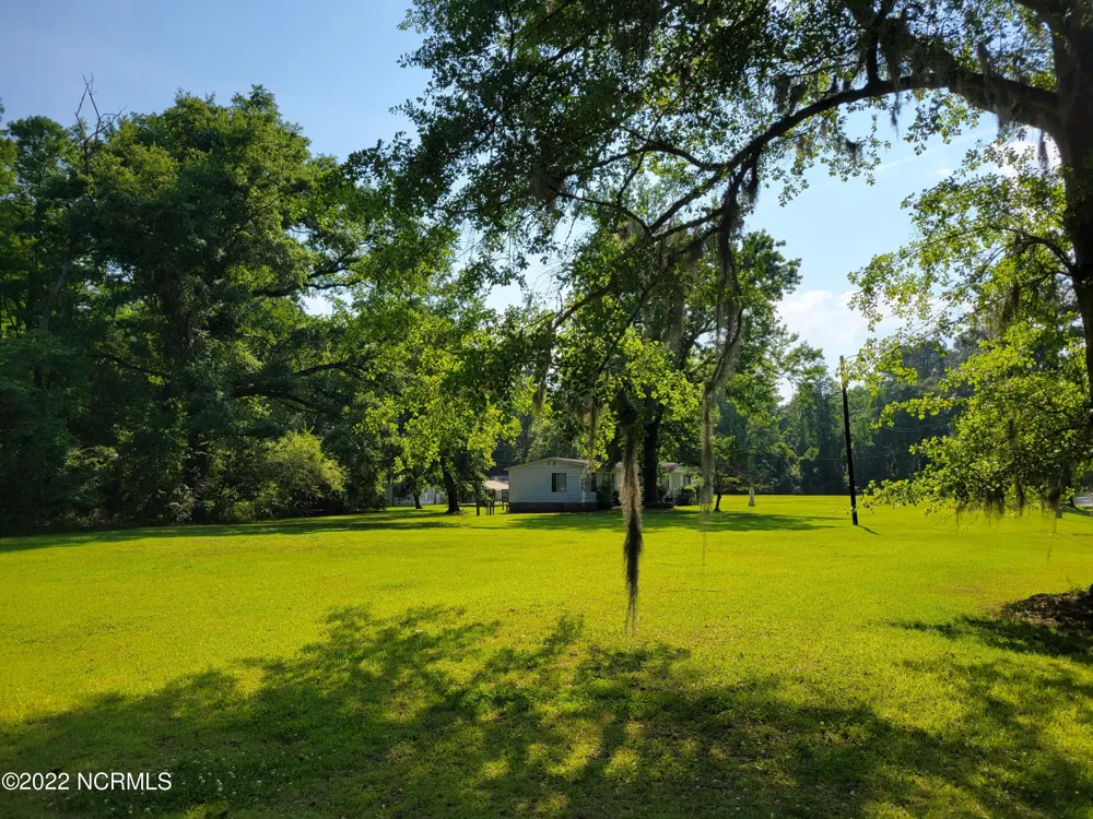 572 Main Street Edward, NC 27821