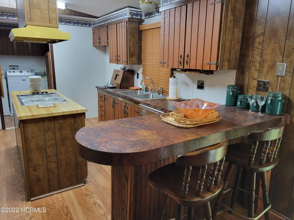 572 Main Street Edward, NC 27821