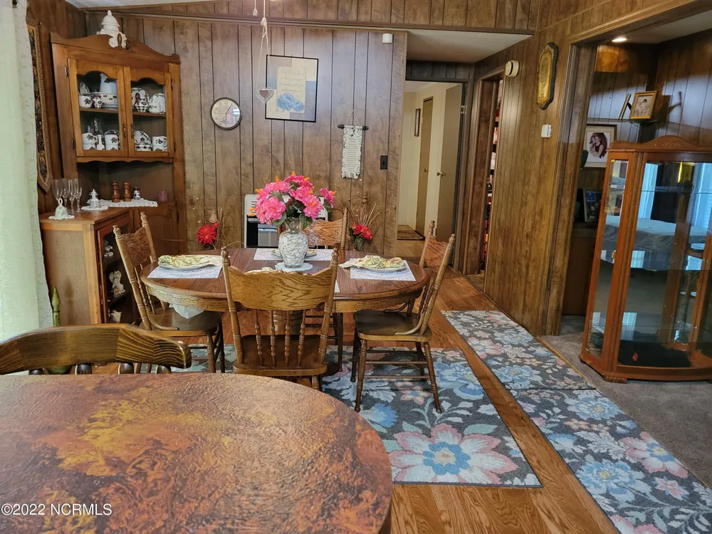 572 Main Street Edward, NC 27821