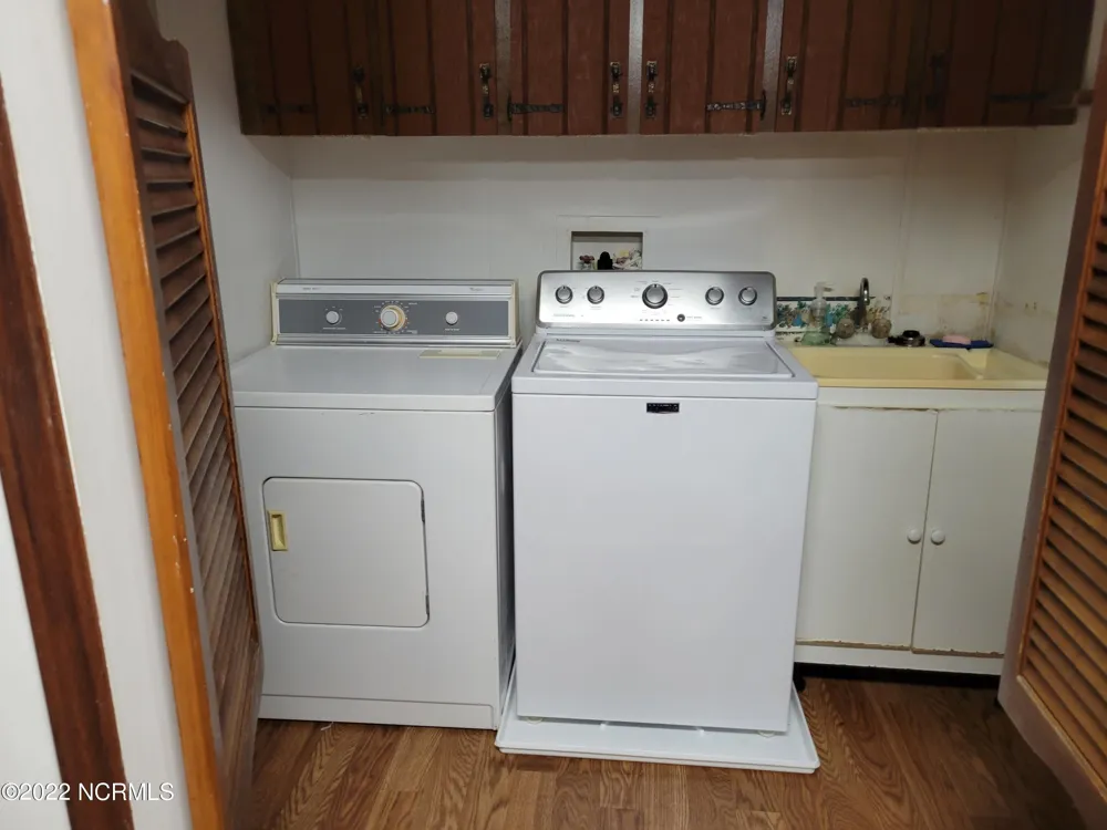 572 Main Street Edward, NC 27821