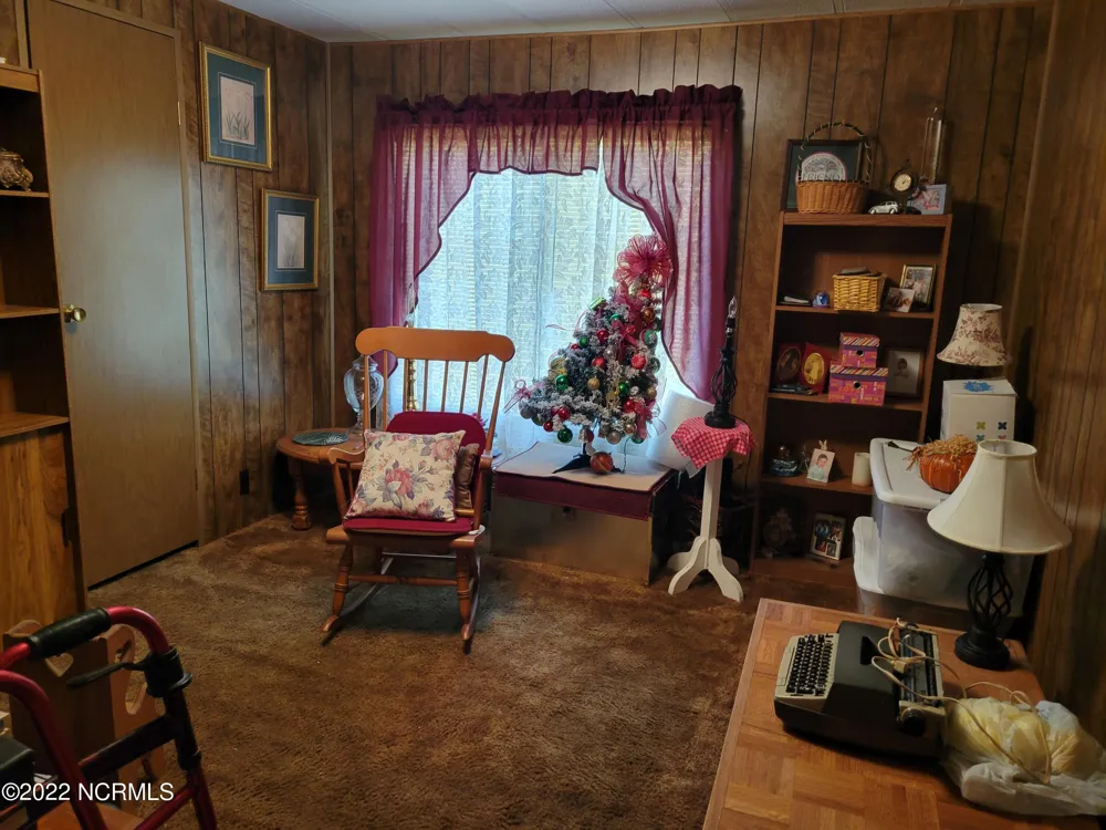 572 Main Street Edward, NC 27821