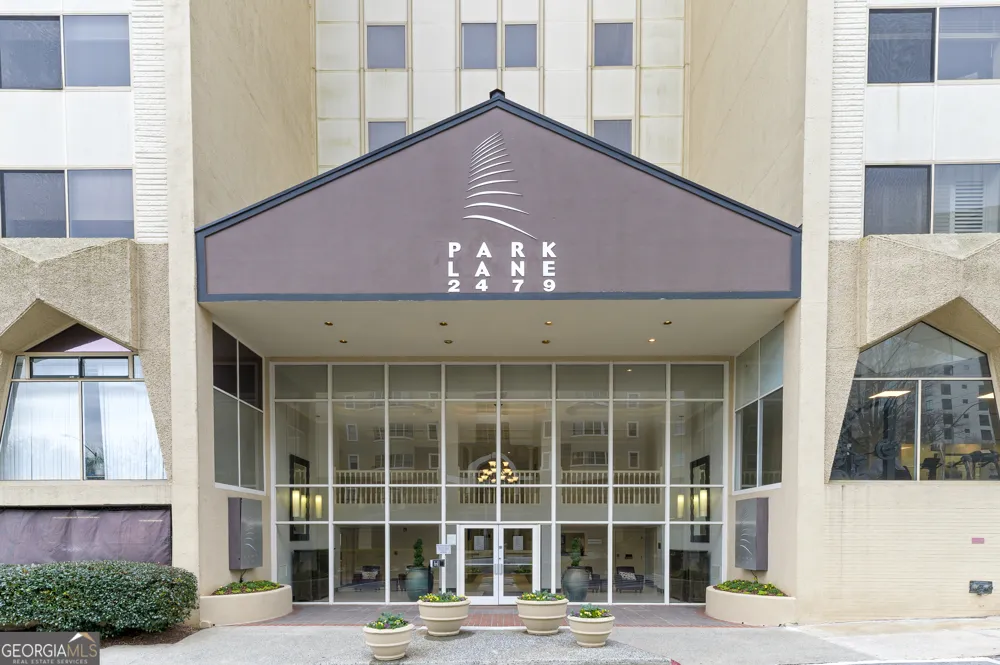 2479 Peachtree RD NE Atlanta, GA 30305