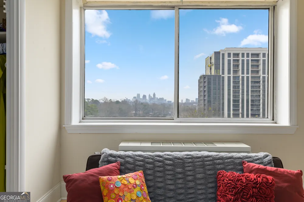 2479 Peachtree RD NE Atlanta, GA 30305