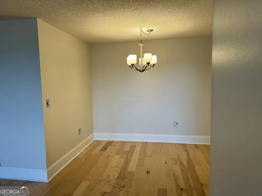 2479 Peachtree RD NE Atlanta, GA 30305