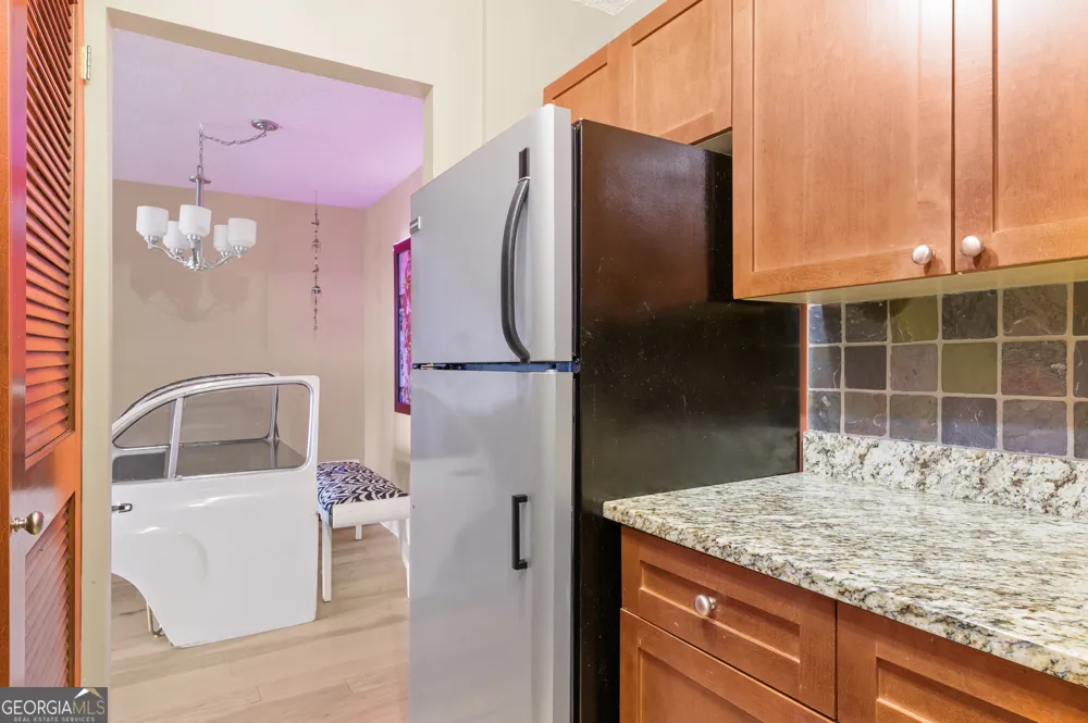 2479 Peachtree RD NE Atlanta, GA 30305
