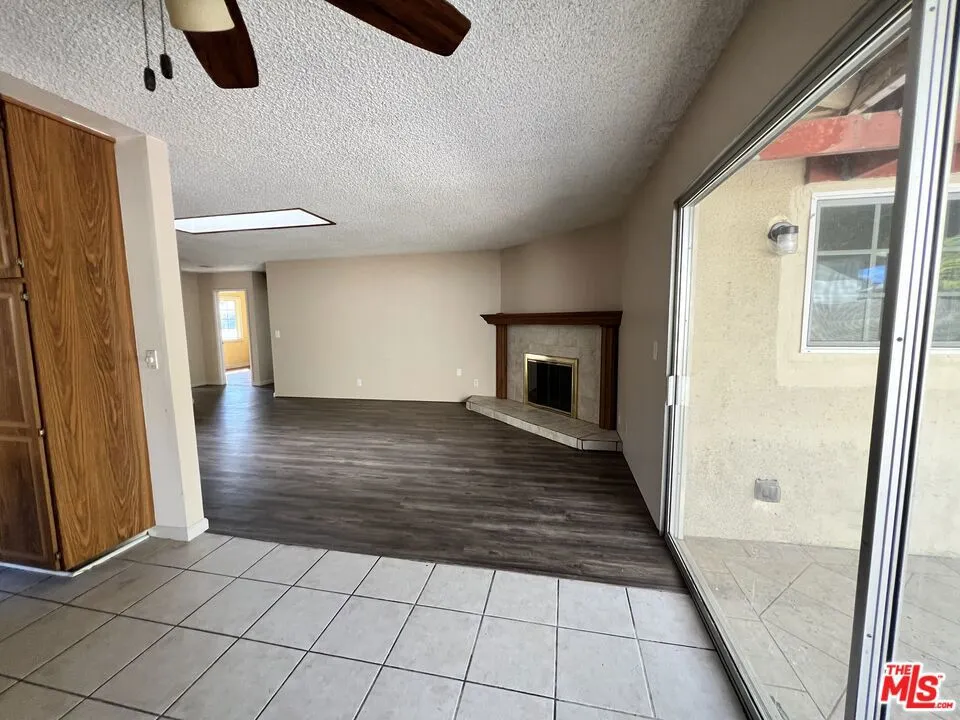 2513 W Fulcrum Place Anaheim, CA 92804
