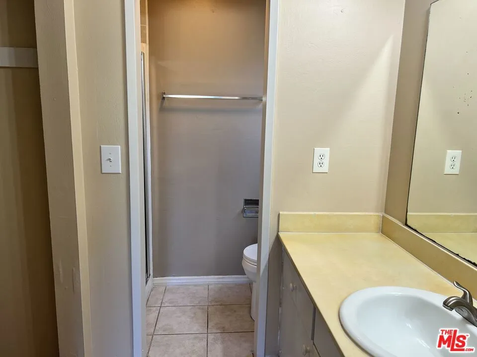 2513 W Fulcrum Place Anaheim, CA 92804