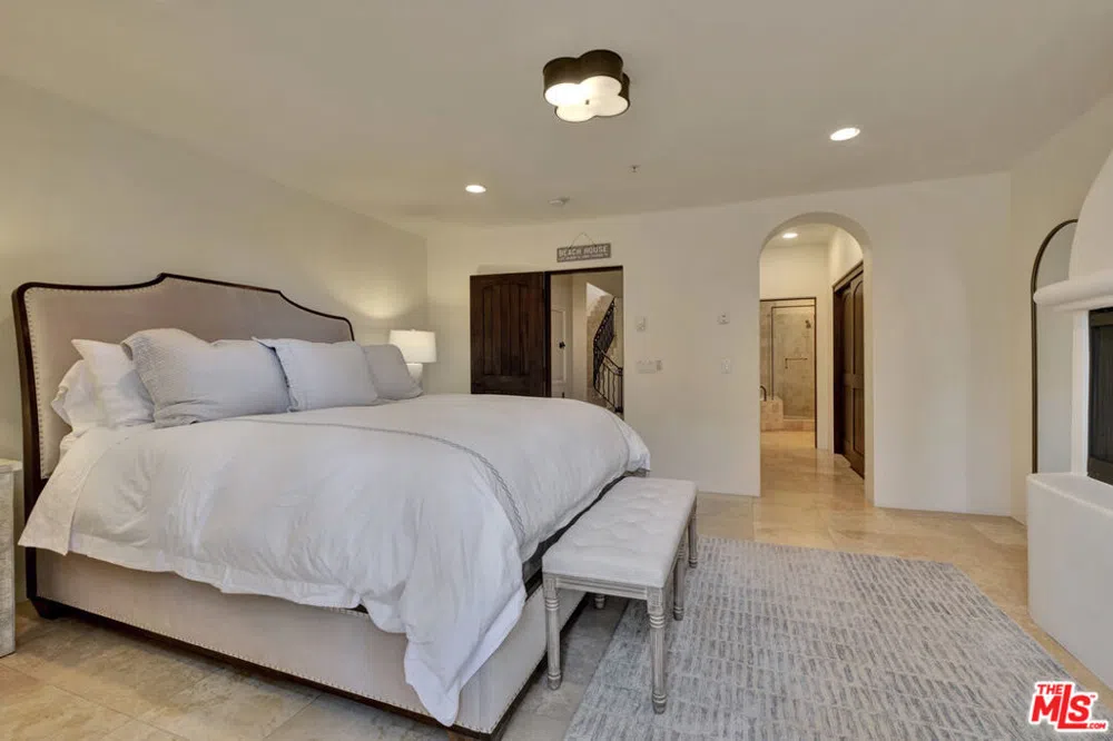 211 Bath Street Santa Barbara, CA 93101