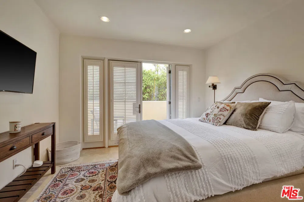 211 Bath Street Santa Barbara, CA 93101
