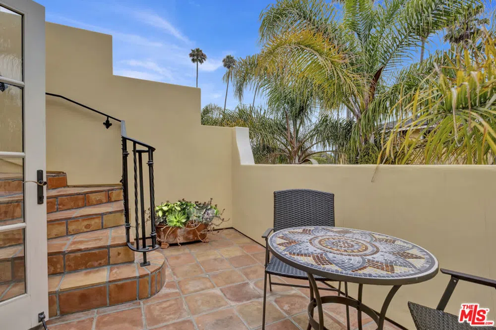 211 Bath Street Santa Barbara, CA 93101