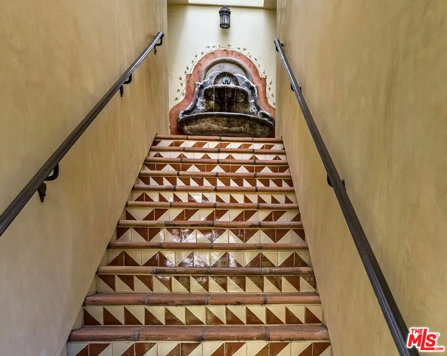 211 Bath Street Santa Barbara, CA 93101