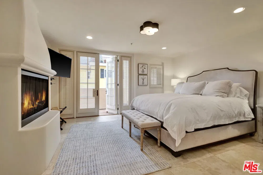 211 Bath Street Santa Barbara, CA 93101