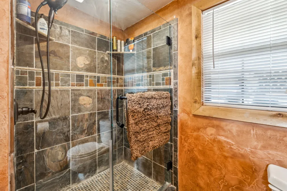 172 PRIVATE ROAD 2361 Meridian, TX 76665