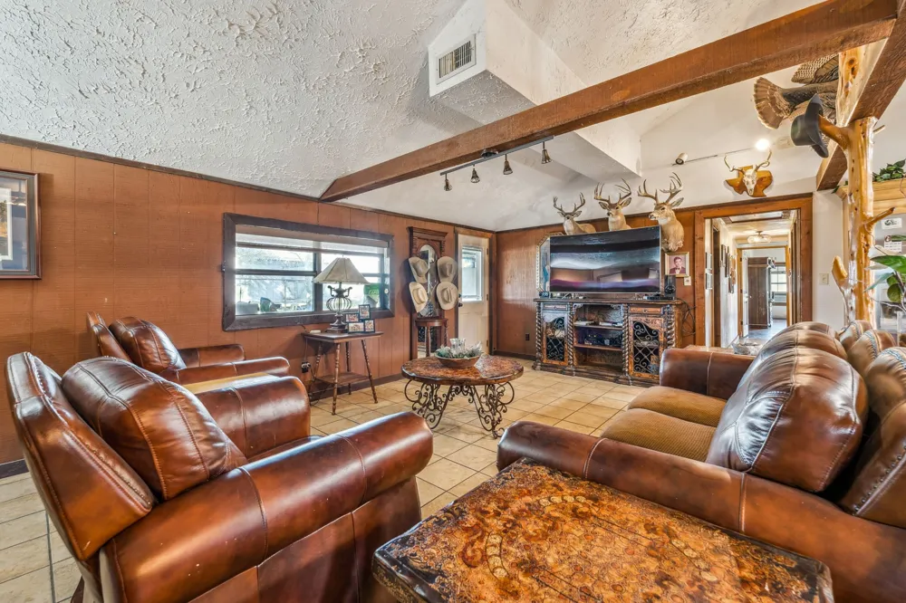 172 PRIVATE ROAD 2361 Meridian, TX 76665