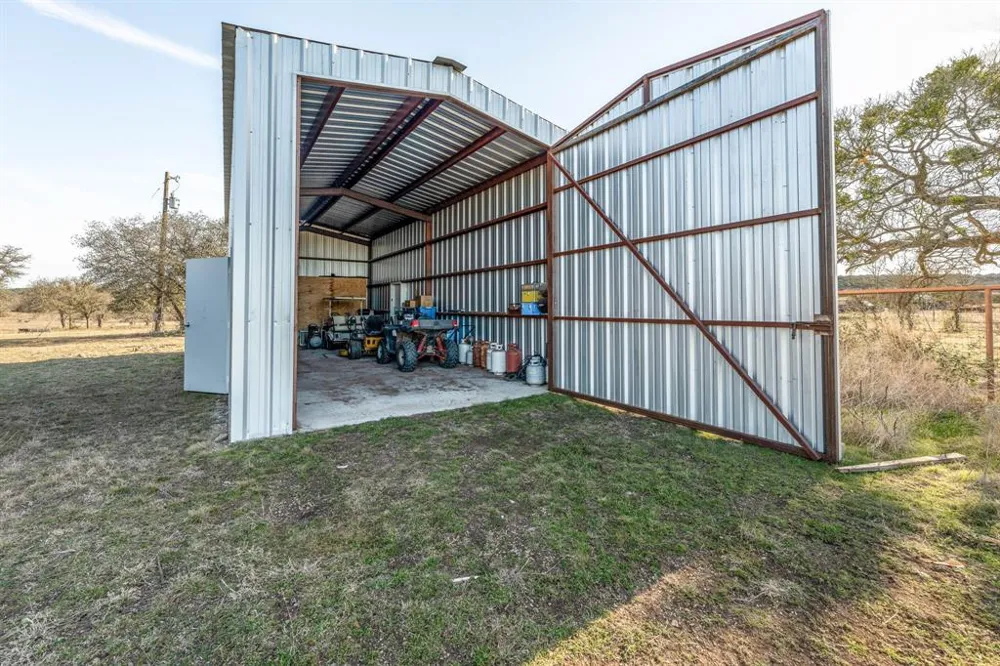 172 PRIVATE ROAD 2361 Meridian, TX 76665