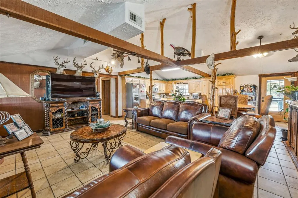 172 PRIVATE ROAD 2361 Meridian, TX 76665