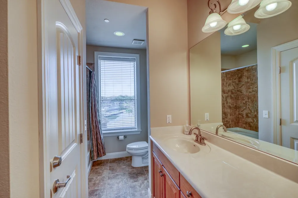 101 W Bank #27 Horseshoe Bay, TX 78657