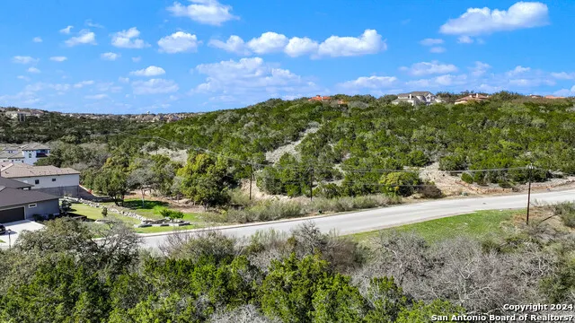 602 WINDING RAVINE San Antonio, TX 78258