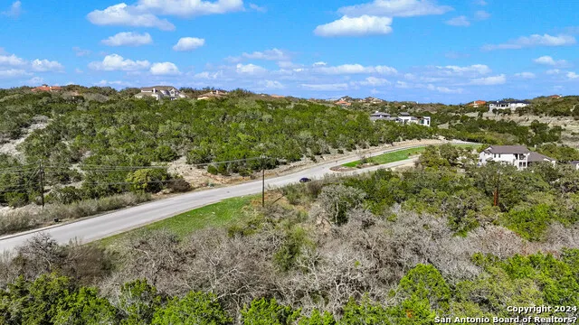 602 WINDING RAVINE San Antonio, TX 78258
