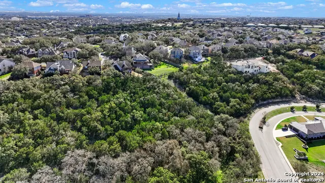 602 WINDING RAVINE San Antonio, TX 78258