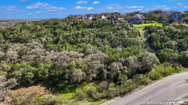 602 WINDING RAVINE San Antonio, TX 78258