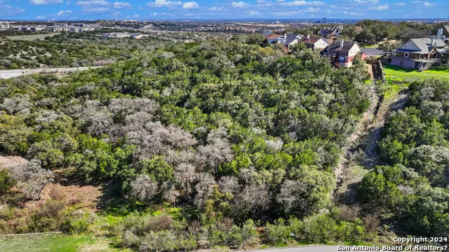 602 WINDING RAVINE San Antonio, TX 78258
