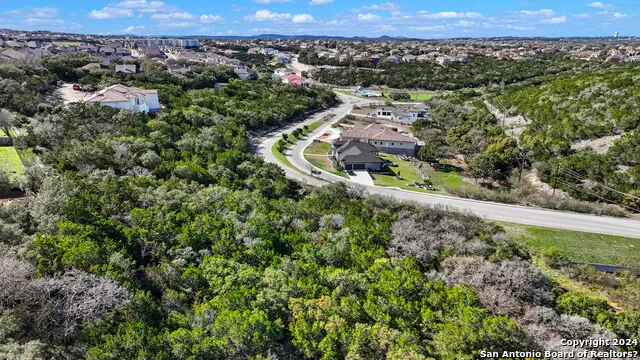 602 WINDING RAVINE San Antonio, TX 78258