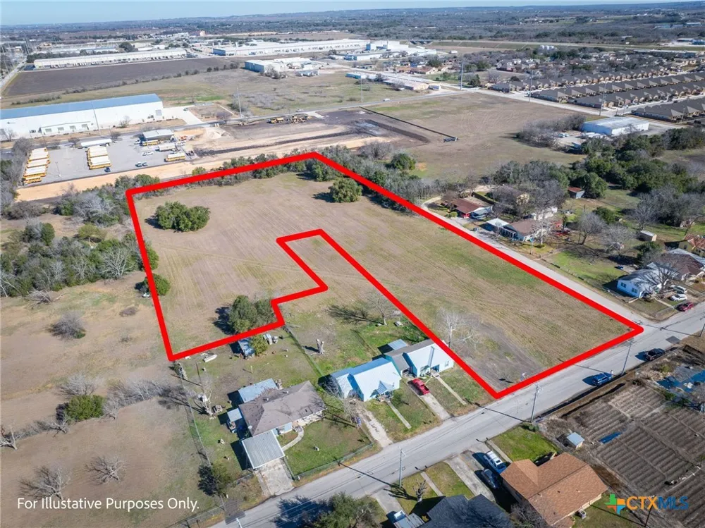 E Pine Street Seguin, TX 78155