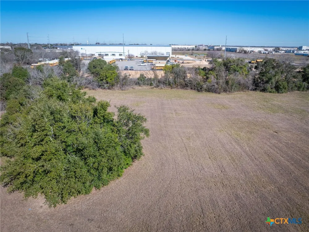 E Pine Street Seguin, TX 78155