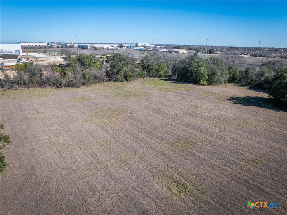 E Pine Street Seguin, TX 78155