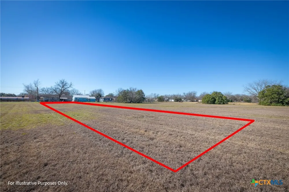 E Pine Street Seguin, TX 78155