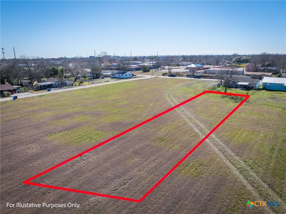 E Pine Street Seguin, TX 78155