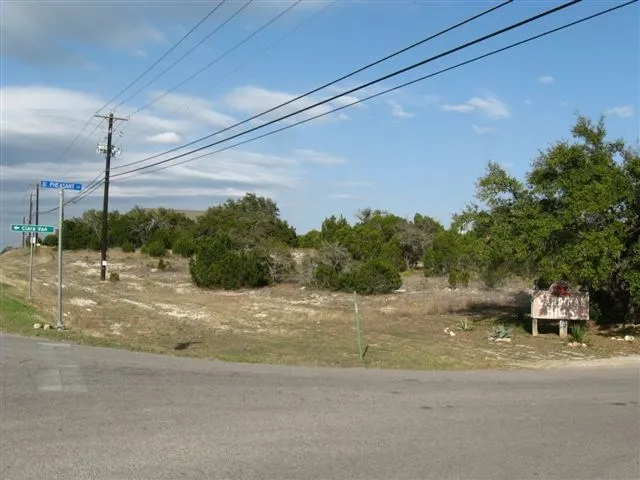 229 S Ranch Road 620 Lakeway, TX 78734