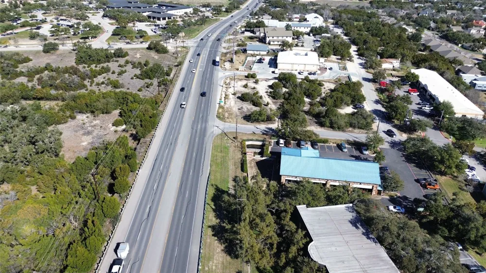 229 S Ranch Road 620 Lakeway, TX 78734