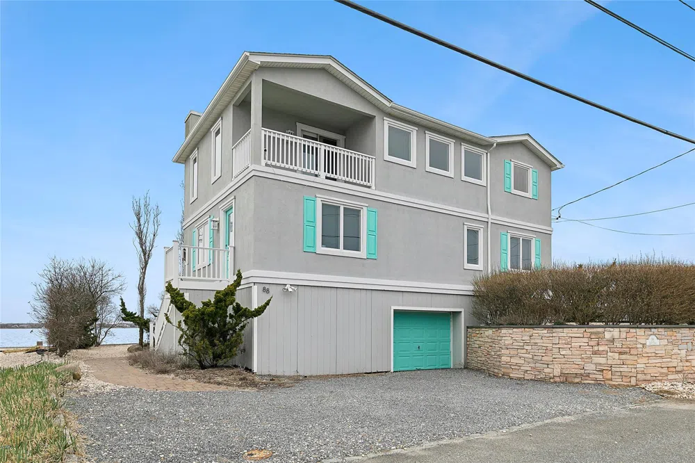 88 Point Road Westhampton Beach, NY 11978