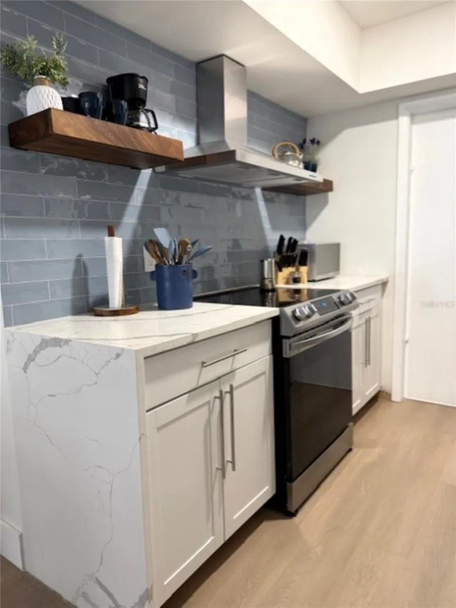 3806 GULF OF MEXICO DRIVE #C305 Longboat Key, FL 34228