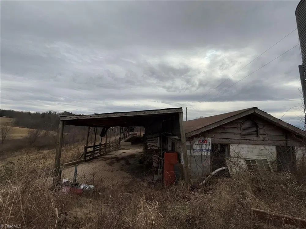 241 Mountain Valley Drive Traphill, NC 28685